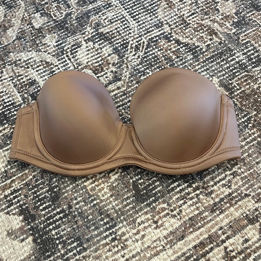 Nude Strapless Bra